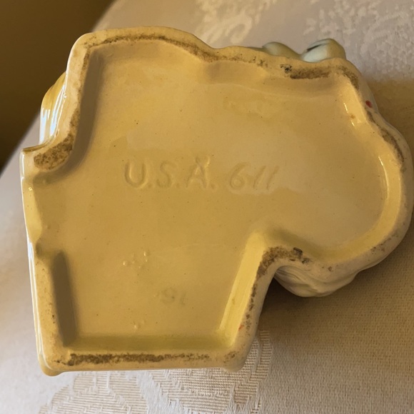 Vintage Shawnee Pottery USA dog puppy ceramic planter with gold trim EUC - Picture 7 of 10